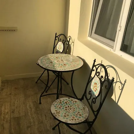 شقة Apartament Theo *